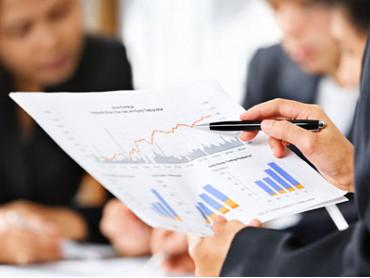 What is predictive analysis and how can it help solve business problems