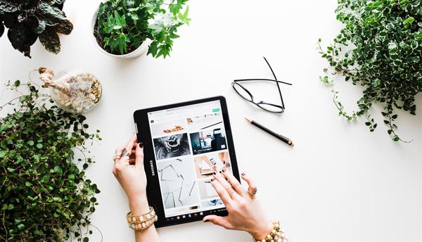How to Boost E-commerce Store Sales With Smart UX